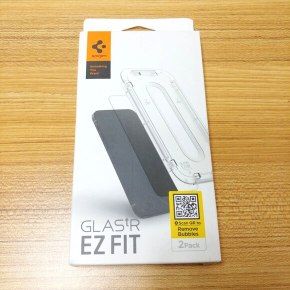 Spigen iPhone 15 Plus Screen Protector GLAS.tR EZ Fit 2 Pack AGL06883‎ - Picture 1 of 3